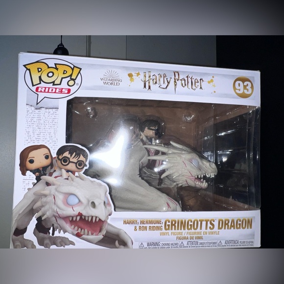 Funko Pop | Harry Potter Harry Hermione & Ron Riding Gringots Dragon - Picture 6 of 6